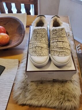 COACH Beale Shearling Sneakers GUC SIZE 8 1/2